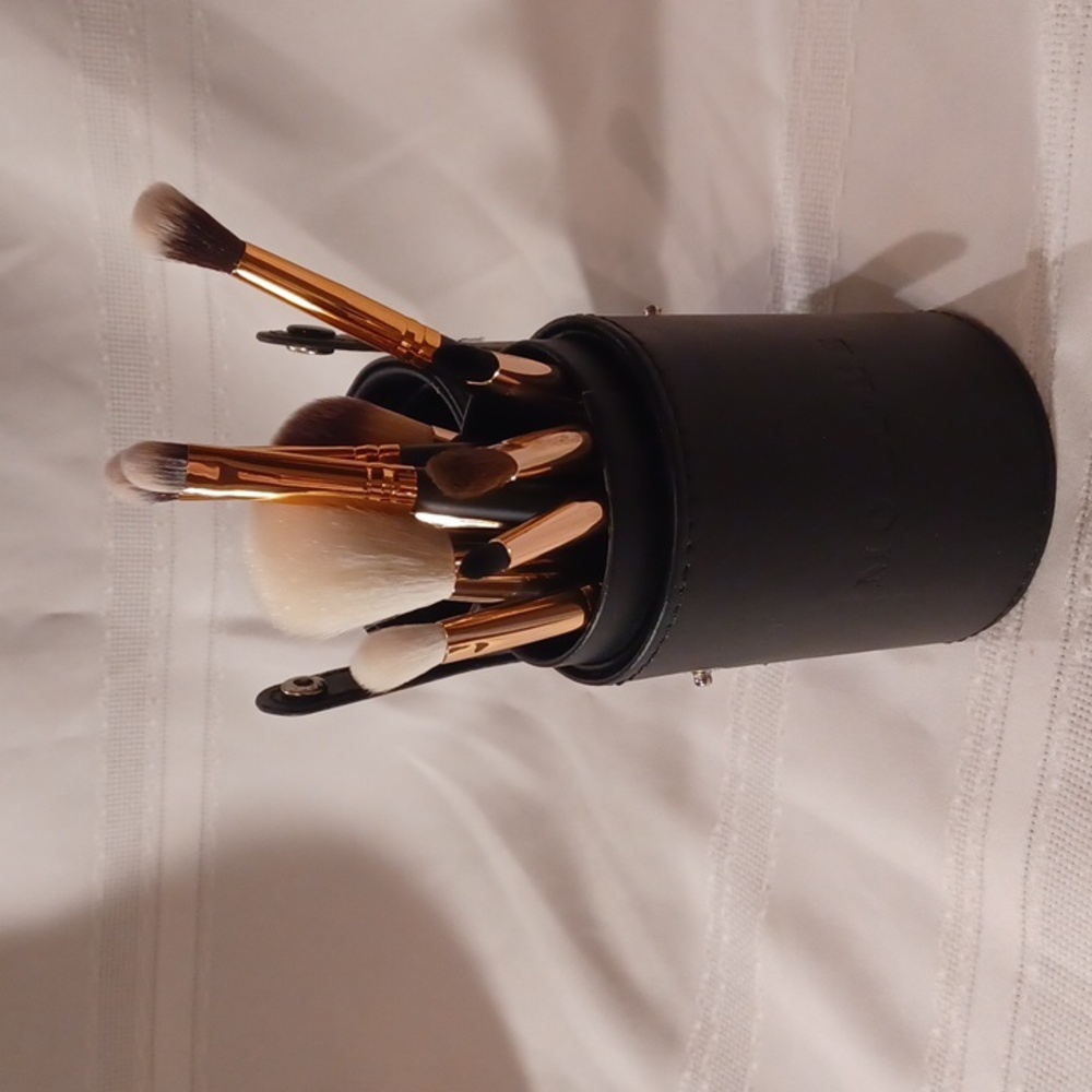 Morphe Black Makeup Brush Holder with 9 Rose Gold Brushes